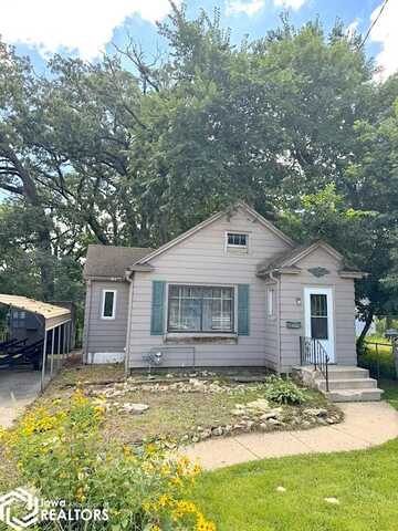 415 N Shore Drive, Clear Lake, IA 50428