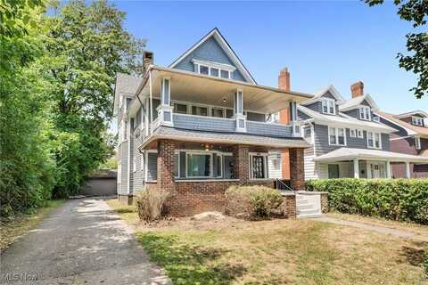 1676 Glenmont Road, Cleveland Heights, OH 44118