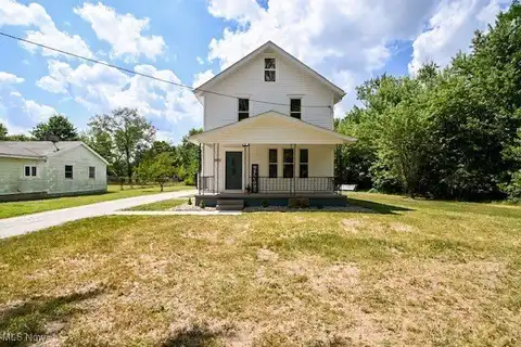 4241 Addison Avenue, Louisville, OH 44641
