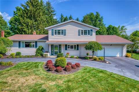6777 Eastgate Drive, Mayfield Village, OH 44143