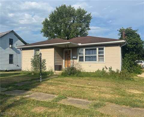 465 Spaulding Avenue, Newcomerstown, OH 43832