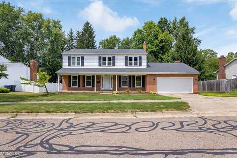 1041 Winhurst Drive, Akron, OH 44313