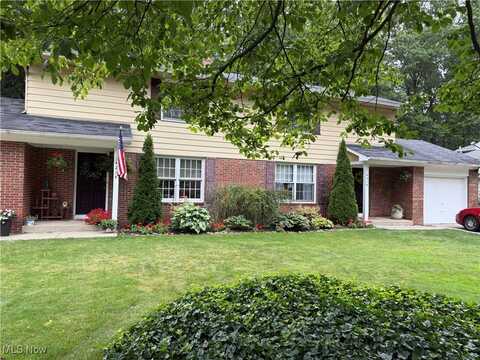 4214-4218 Woodpark Drive, Stow, OH 44224