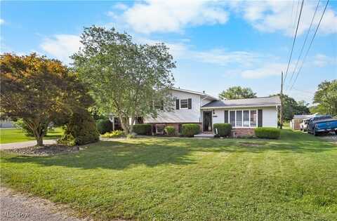 1549 Boyd Street, Uhrichsville, OH 44683