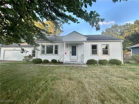 2905 Penny Lane, Austintown, OH 44515