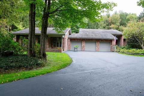 284 Chimney Hill Drive, Colchester, VT 05446