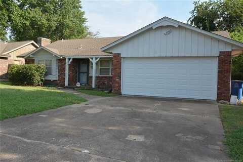 11938 E 16th Place, Tulsa, OK 74128