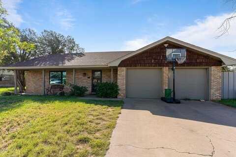 202 N Eisenhower Dr, Midland, TX 79703