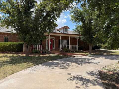 100 Ron Ave, Crane, TX 79731