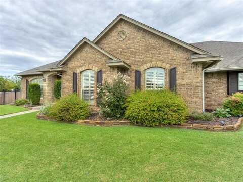 1121 Bryan Drive, Moore, OK 73160