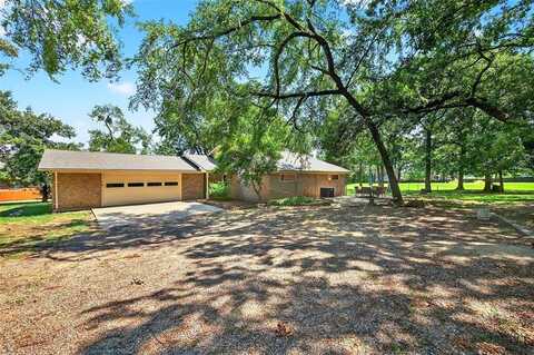 419 Cocopa Drive, Gainesville, TX 76240