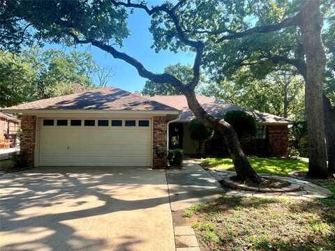 3915 Wentworth Drive, Arlington, TX 76001