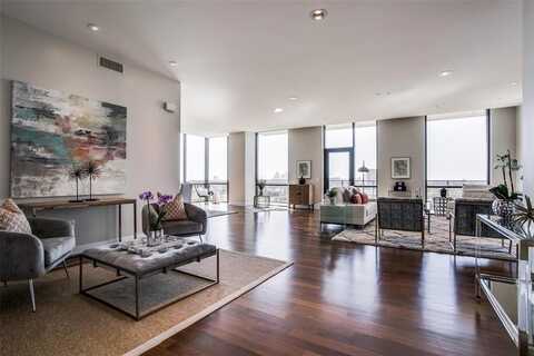 5656 N Central Expressway, Dallas, TX 75206
