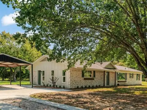 3815 Jefferson Road, Paris, TX 75462