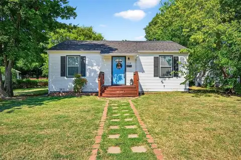 1718 N Shannon Street, Sherman, TX 75092