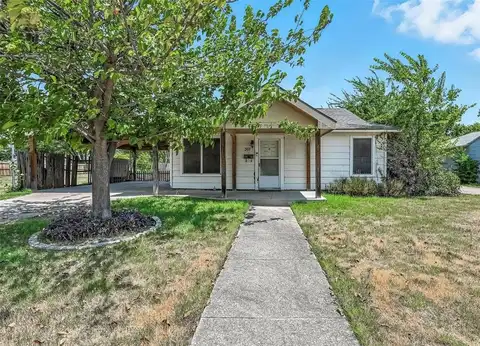 301 Globe Avenue, Blue Mound, TX 76131