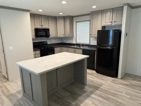 3617 N. Grand Ave E., Springfield, IL 62702