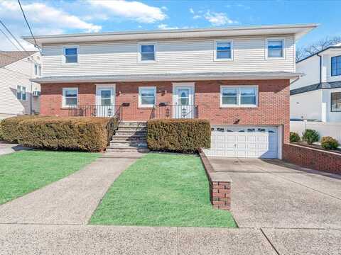68 Graywood Road, Port Washington, NY 11050