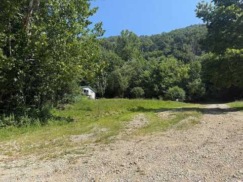 57 Santinio Lane, Dry Branch, WV 25061