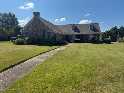 719 Centennial Drive, Greenwood, MS 38930