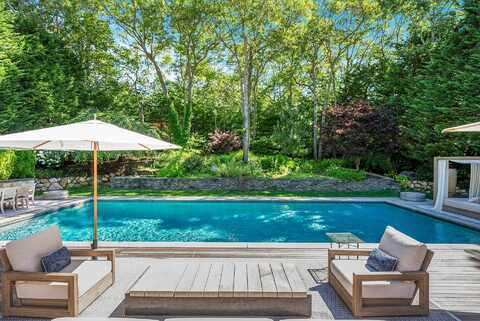 98 Springy Banks Road, East Hampton, NY 11937