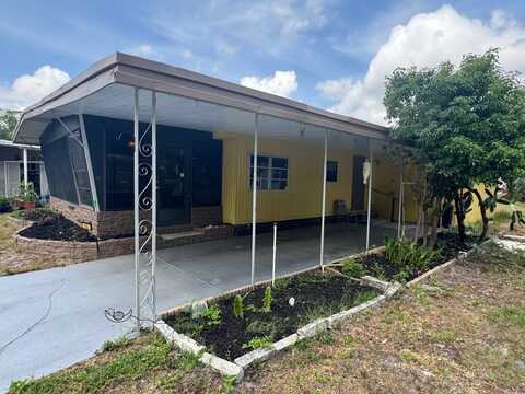 6 Wagon Wheel Ct, Daytona Beach, FL 32119