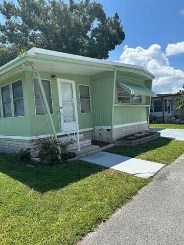 3390 Gandy Blvd, Saint Petersburg, FL 33702