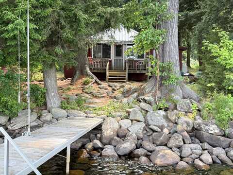 116 Hanley Lane, Lake Pleasant, NY 12108