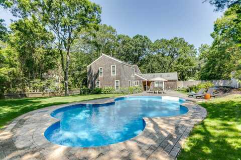 1206 Middle Line Highway, Sag Harbor, NY 11963