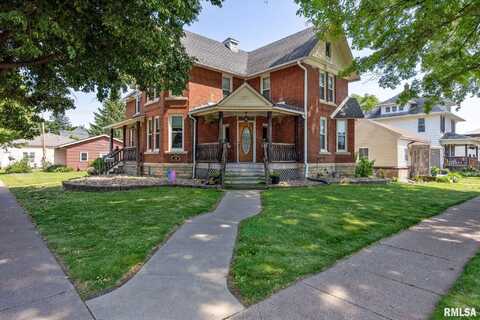 201 E 4TH Street, Tipton, IA 52772