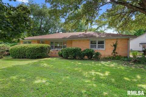 1900 BRENTWOOD Drive, Springfield, IL 62704