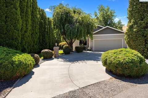 1707 S Penn Pl, Kennewick, WA 99338