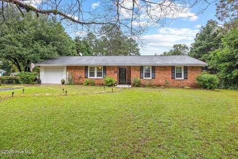 215 N Pine Street, Pinebluff, NC 28373