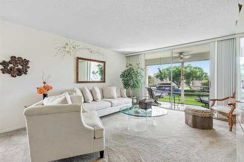 9681 Sunrise Lakes Blvd, Sunrise, FL 33322
