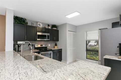 9149 SW 21st Ct, Boca Raton, FL 33428