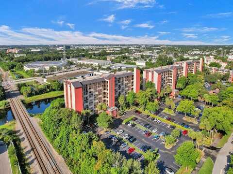 2200 S Cypress Bend Dr, Pompano Beach, FL 33069