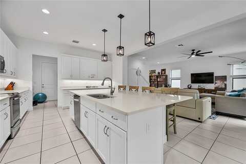 8870 NW 37th Dr, Coral Springs, FL 33065