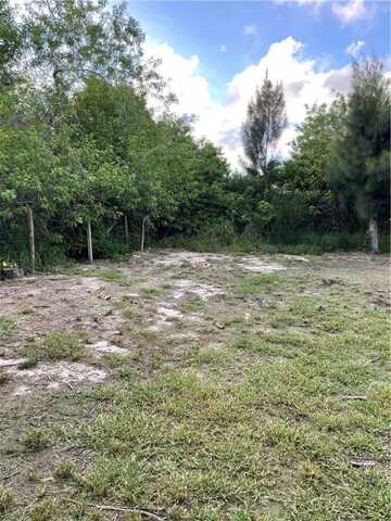 2432 42nd Street, Vero Beach, FL 32967