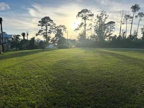 1502 Palm Blvd, Port Saint Joe, FL 32456