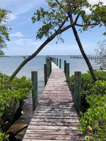 36 S Sewalls Point Road, Sewalls Point, FL 34996