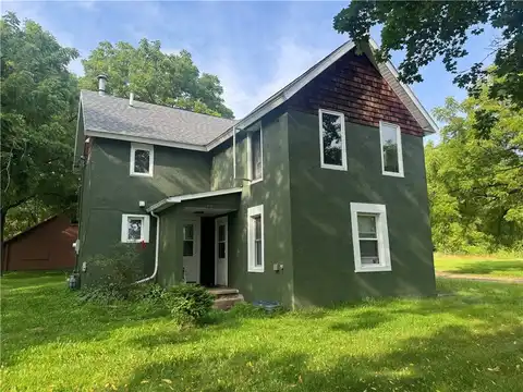 312 University Street, Elk Mound, WI 54739