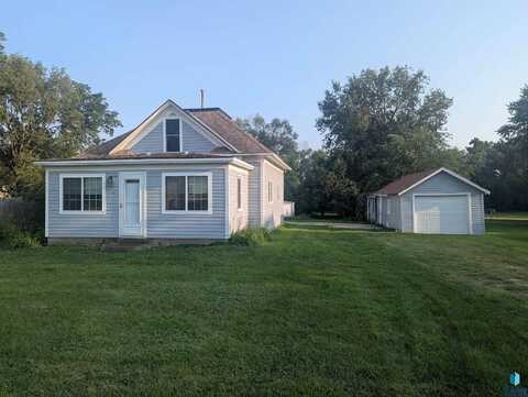 1221 W Vermillion St, Centerville, SD 57014