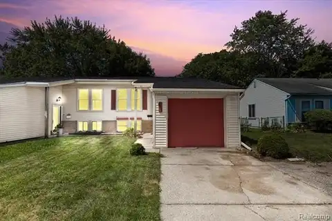 6717 Foxthorn Road, Canton, MI 48187
