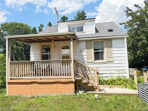 8105 CHAPP Avenue, Warren, MI 48089