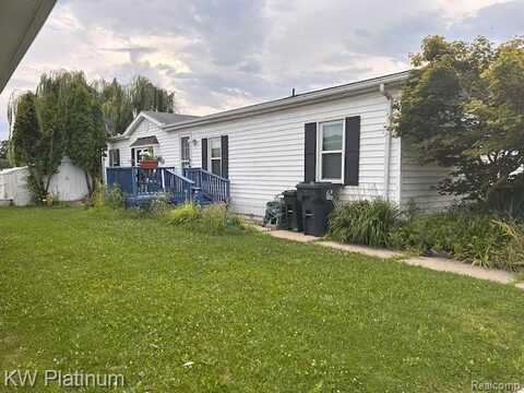 48606 Lakeview Circle, Shelby, MI 48317