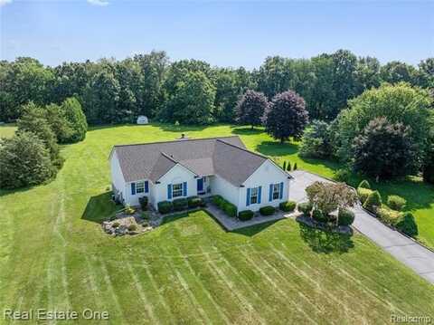 11121 Home Shore Drive, Pinckney, MI 48169