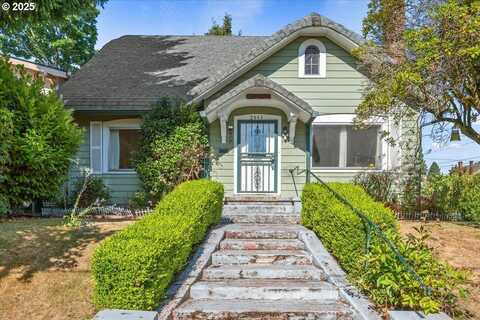 2843 NE 14TH AVE, Portland, OR 97212