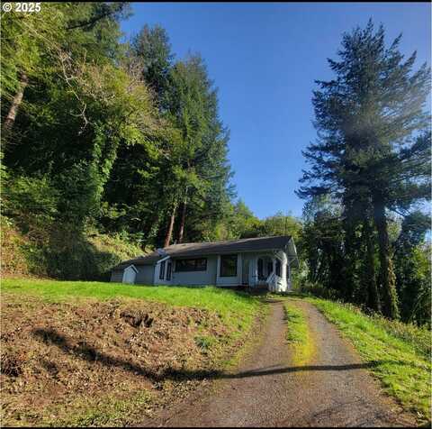 95389 HAYNES WAY LN, North Bend, OR 97459