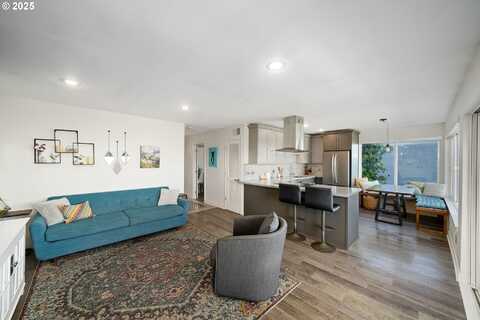 3515 SW BARBUR BLVD, Portland, OR 97239