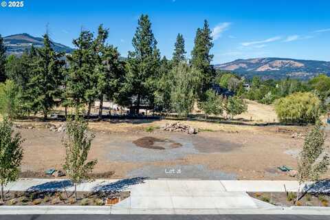 3940 CARR DR, Hood River, OR 97031